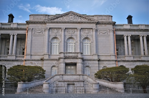 東京の元赤坂にある現在の迎賓館の建物は、東宮御所として1909年（明治42年）に建設された。