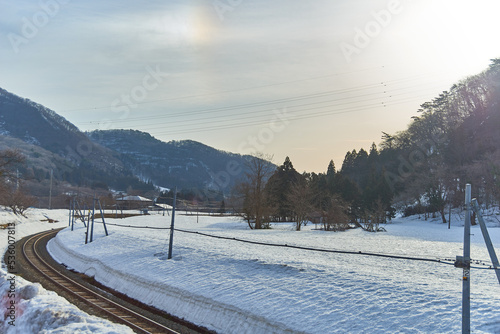 岩手県真冬の北上線と雪景色