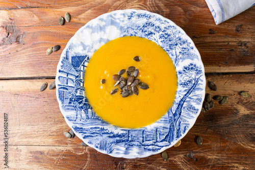 Принти на полотні Cream of pumpkin and carrots with toasted pumpkin seeds
