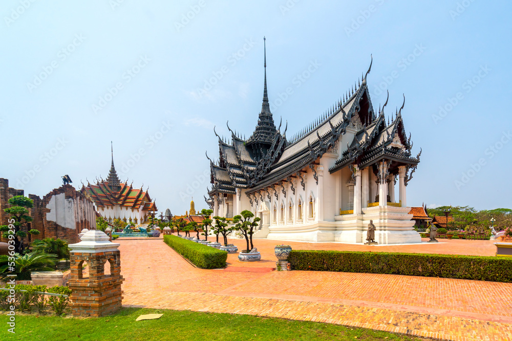 Fototapeta premium Sanphet Prasat Palace, Ancient City, Bangkok, in Thailand