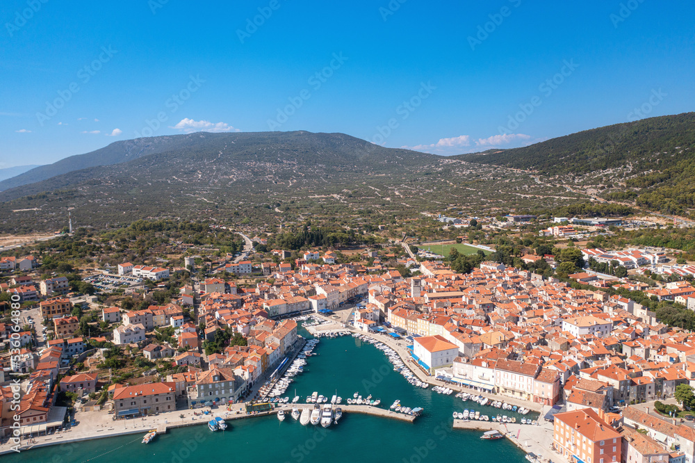 Cres Stadt auf der Insel Cres in Kroatien