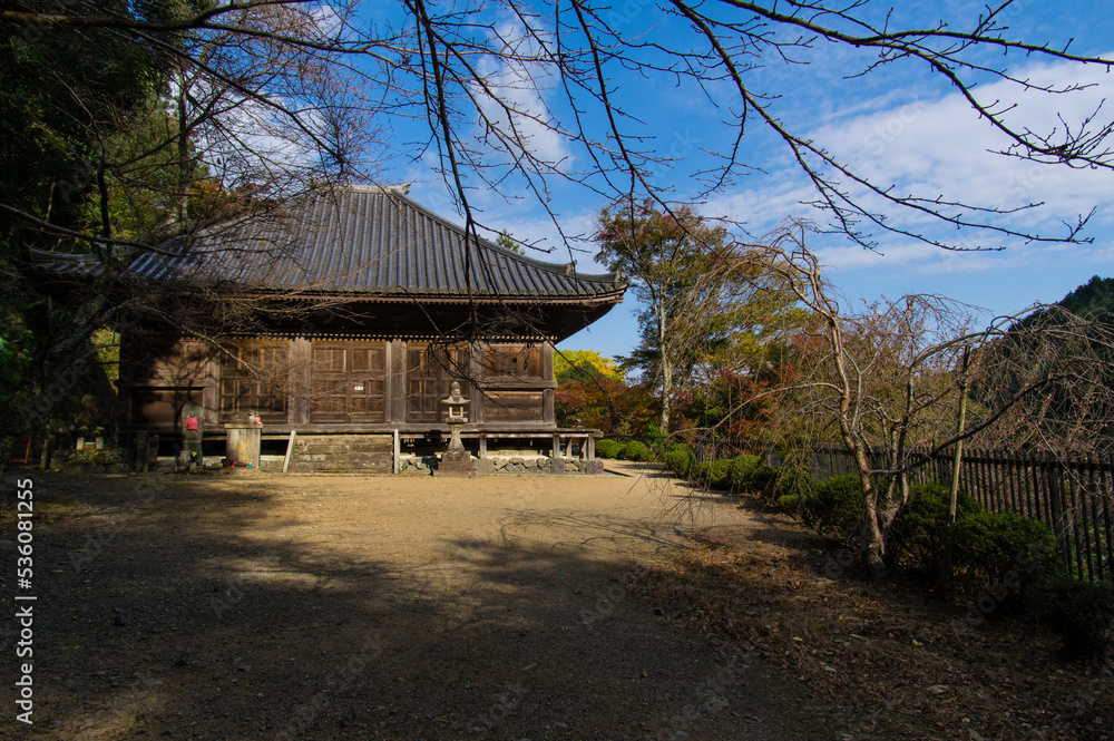 大威徳寺(大阪府岸和田市)の秋風景