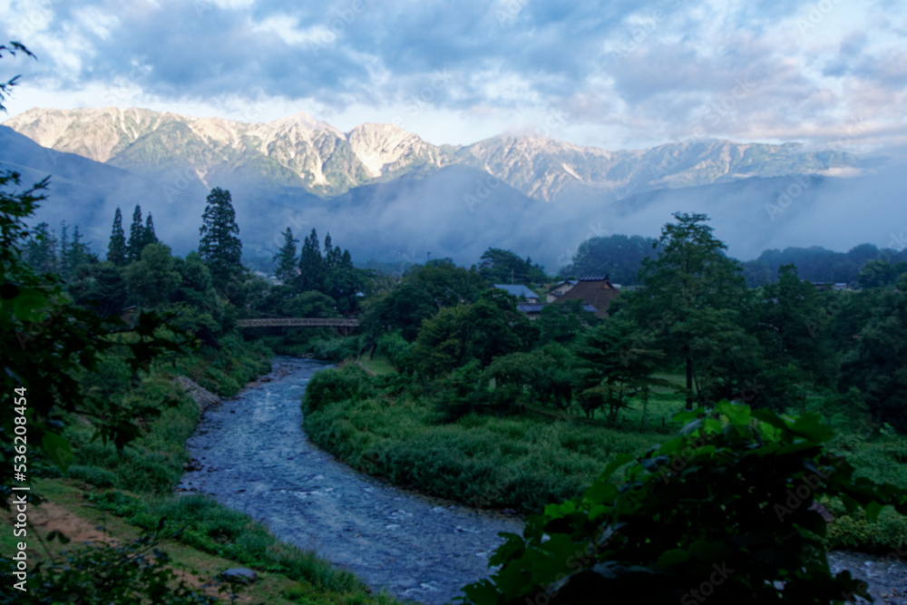 Obraz premium 白馬村からの北アルプス遠望