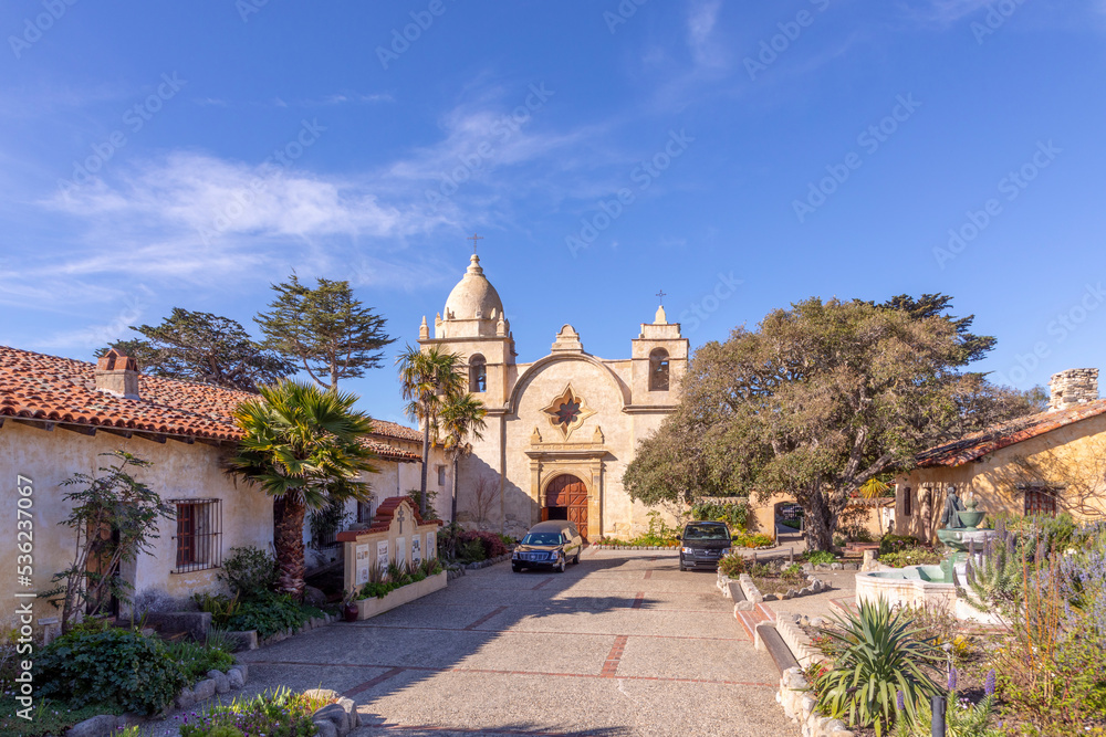 Courtyard view of Mission San Carlos in Carmel