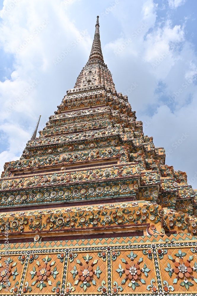Phra Maha Chedi Si Rajakarn stupa in Wat Phra Chetuphon (Wat Pho) Bangkok, Thailand