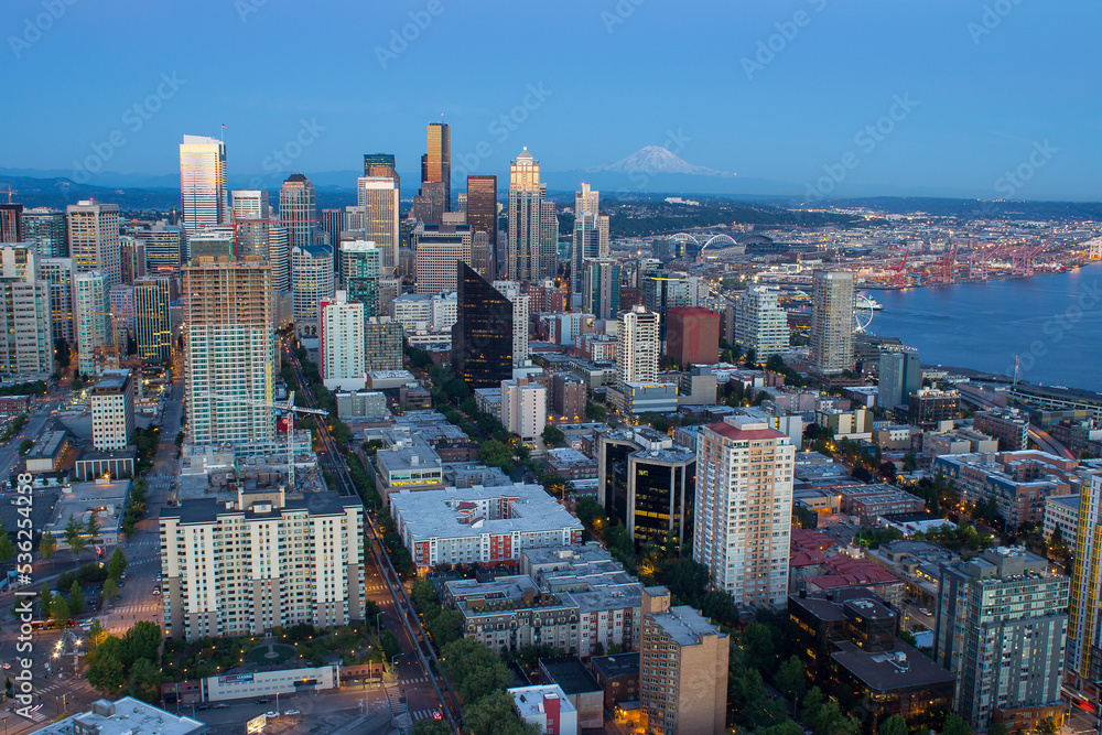 Downtown Seattle and Mt. Rainier at sunset in Washington, USA