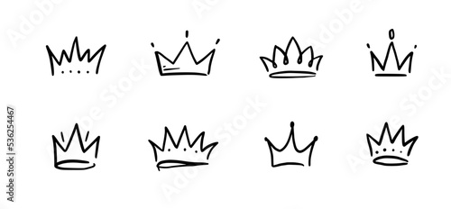 Doodle crown hand drawn set. Doodle princess crown, queen tiara. Line sketch royal element. Queen, king hand drawn simple design element. Isolated vector illustration.