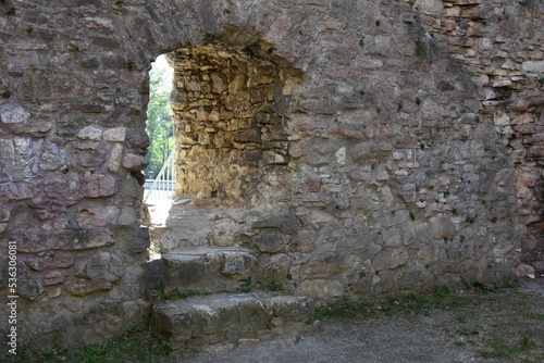 Ruine Tabor in Neusiedl am See im Burgenland, Österreich, Wohnturm, 06.10.2022