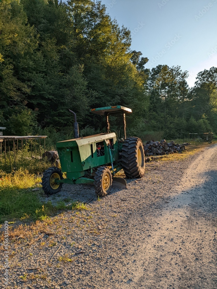 Obraz premium tractor in the field