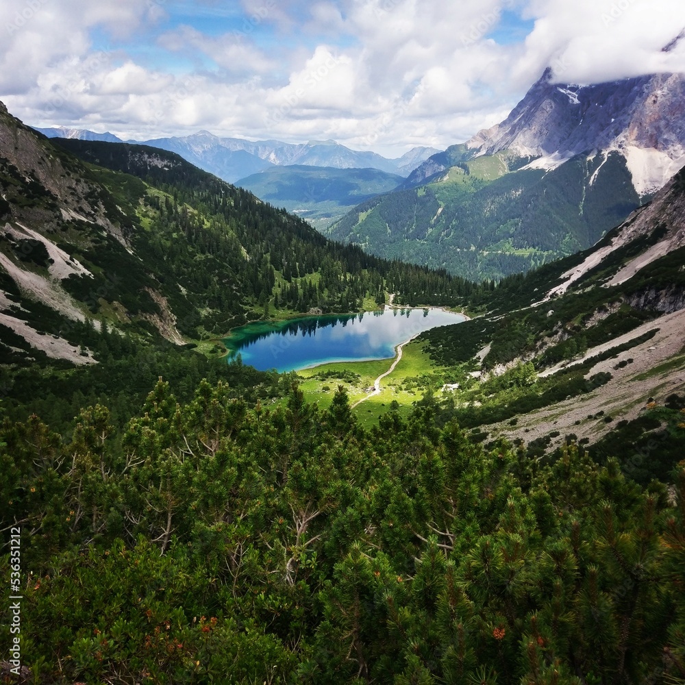lake seebensee austrian alps