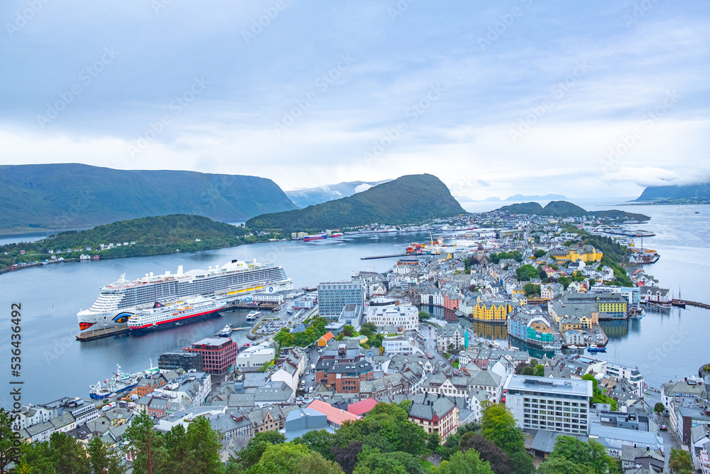 Obraz premium Wonderful View from Moutnian in Ålesund, Norway