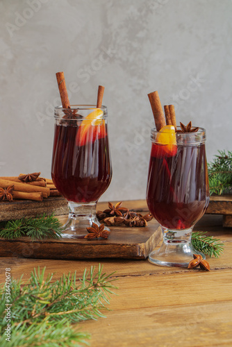 Mulled wine, a hot warming drink with spices, cinnamon, orange and anise.