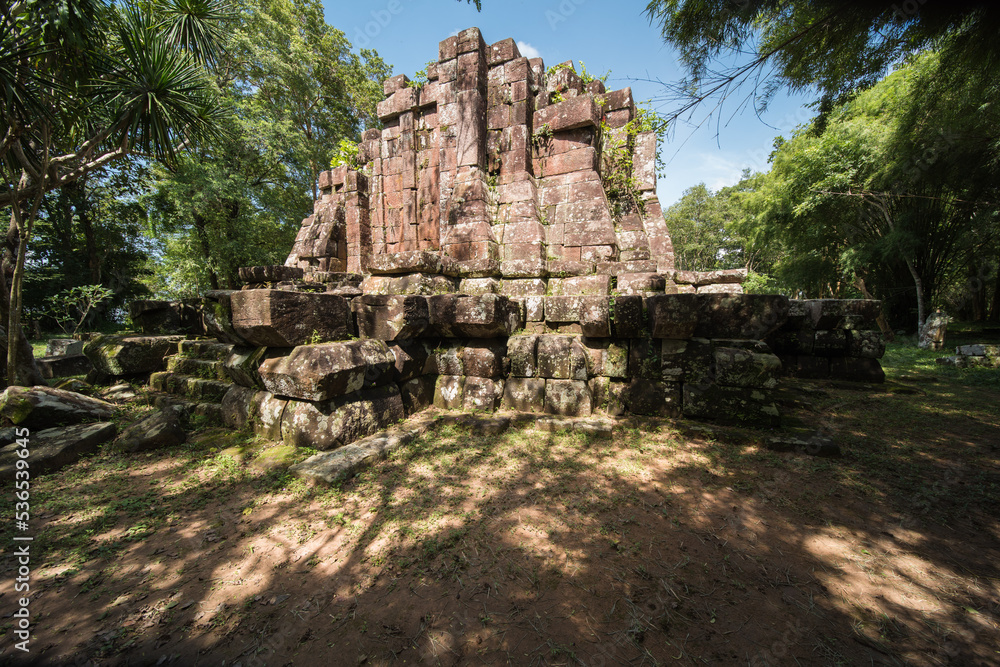 Obraz premium Wat Phrathat Phu Phek, the temple is near Sakon Nakhon in northeast Thailand isaan.