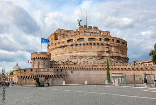 Canvastavla View of Castel Sant Angelo in Rome
