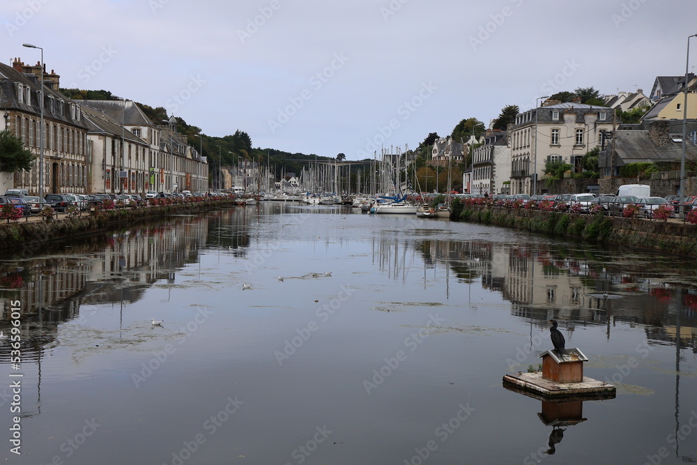 La rivière de Morlaix dans la ville, ville de Morlaix, département du finistère, Bretagne, France