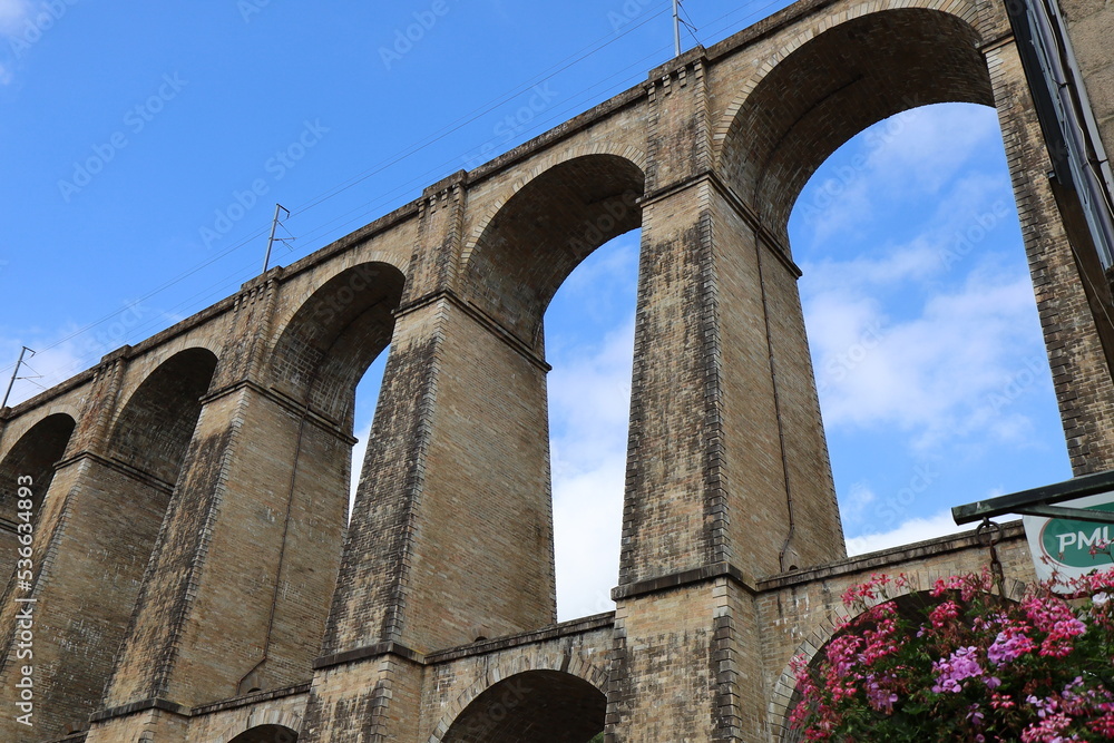 Le viaduc de Morlaix, viaduc ferroviaire sur la rivière de Morlaix, ville de Morlaix, département du finistère, Bretagne, France
