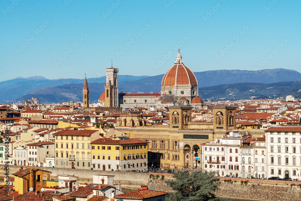 The red dome of the cathedral was then the largest in the world, 45 meters in diameter and 100 meters high, and soon became the symbol of Florence.