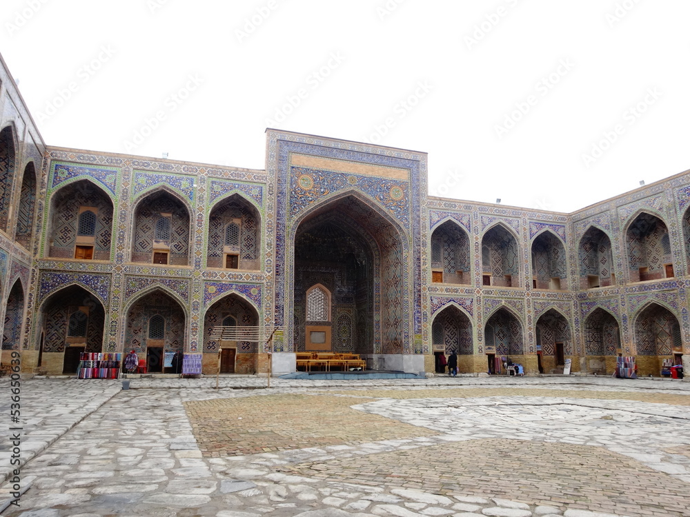 [Uzbekistan] Courtyard of Ulugh Beg Madrasa in Registan Square (Samarkand)