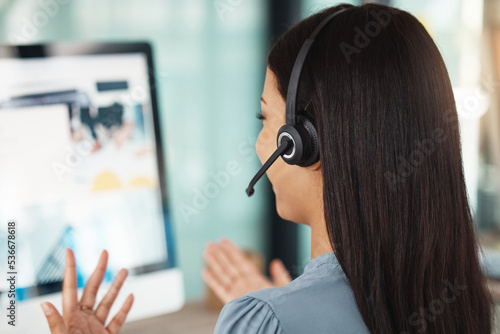 Konstfotografi Call center, communication woman and computer in customer service, contact us and crm consulting office