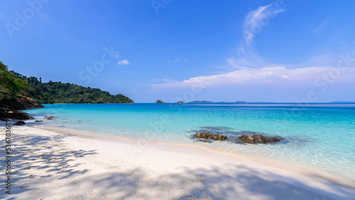 Fototapeta Naklejka Na Ścianę i Meble -  beautiful beach view Koh Chang island seascape at Trad province Eastern of Thailand on blue sky background , Sea island of Thailand landscape