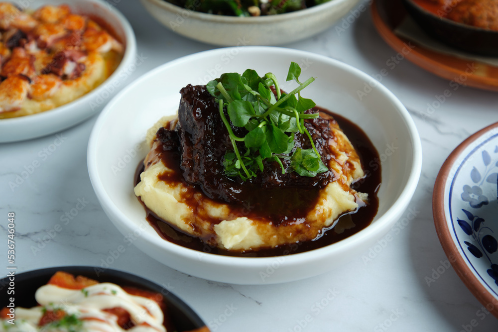 Instant pot short ribs Instant pot short ribs