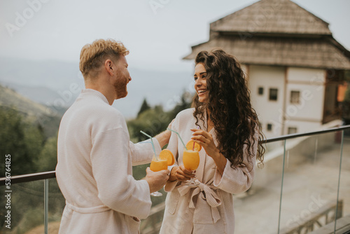 Young couple relaxing on th...