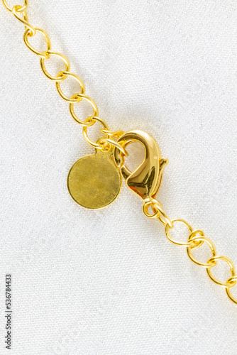 Fotografía Bracelet chain close-up on white