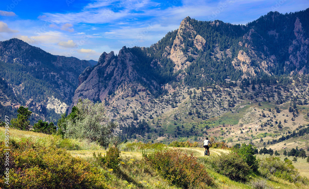 Mountain bilker on a trail south of Boulder, Colorado, near Eldorado Canyon