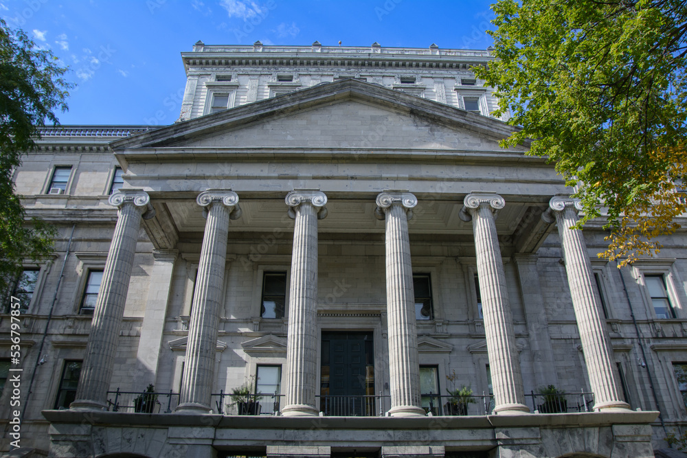 Fototapeta premium View of the pretty city of Montreal and its architecture. Quebec, Canada