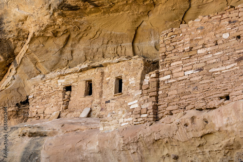 Walls Connected the Ground and Cliff Ceiling in Miug House Cliff Dwelling