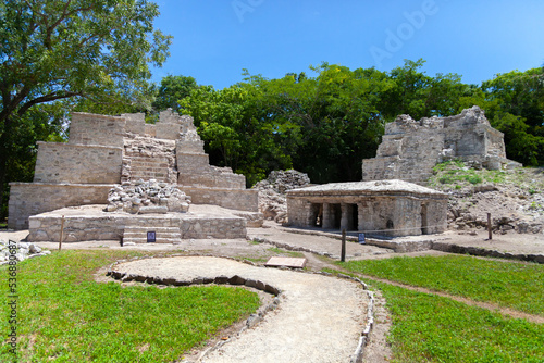 Muyil Zona Arqueológica en Quintana Roo, México