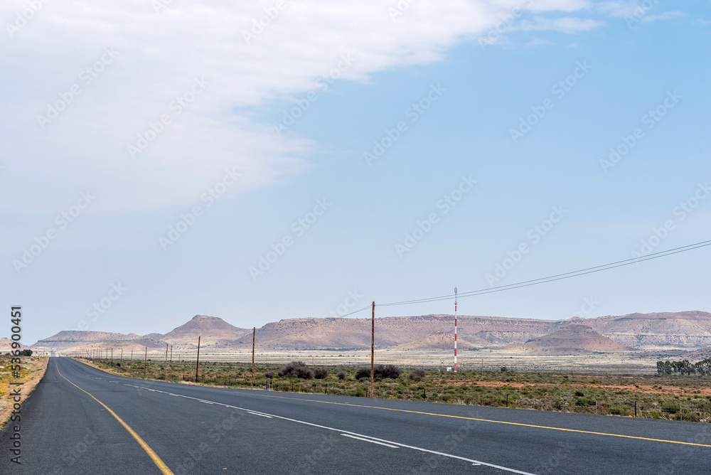 Landscape on Road N1 between Richmond and Beaufort West