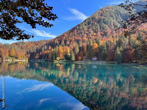 Fototapeta Naklejka Na Ścianę i Meble -  Laghi di Fusine - lakes in Italy
