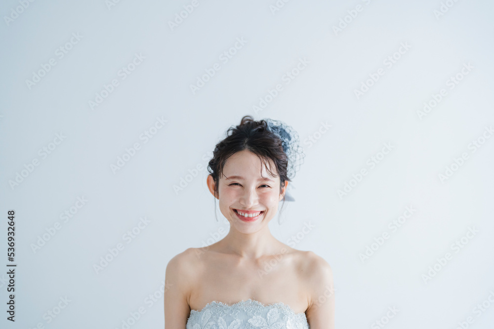 ウェディングドレスを着た花嫁 ウェディングドレスを着た花嫁