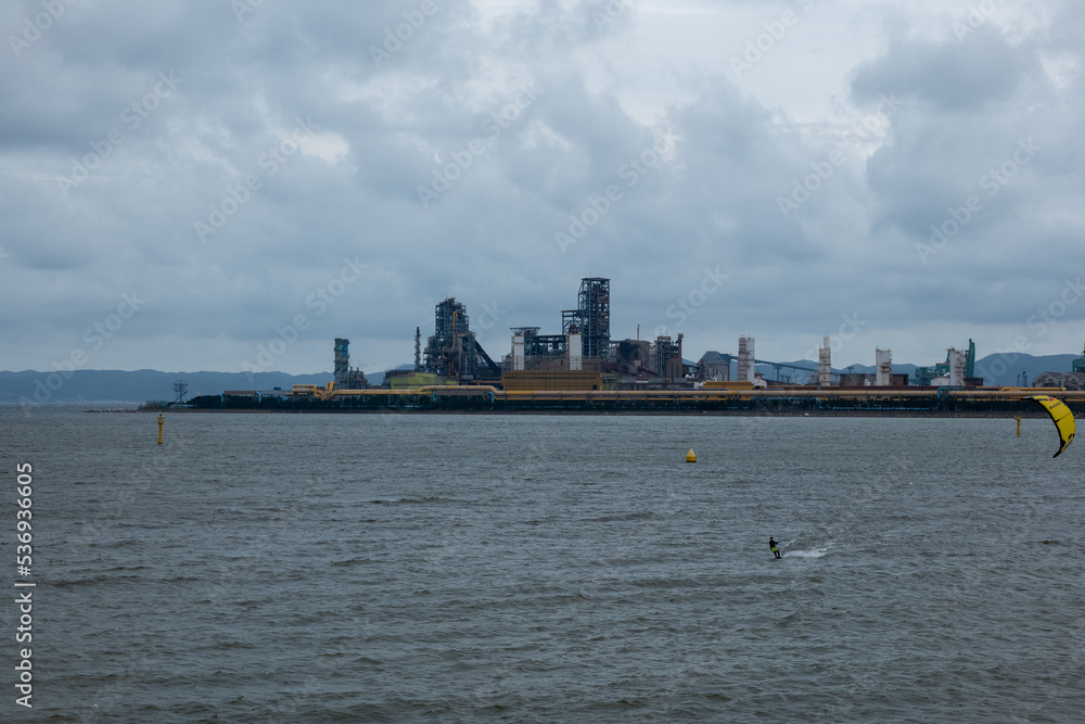 포항 제철과 바다, Pohang Steel Mill and Sea