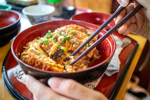 カツ丼 日本の丼もの 和食イメージ