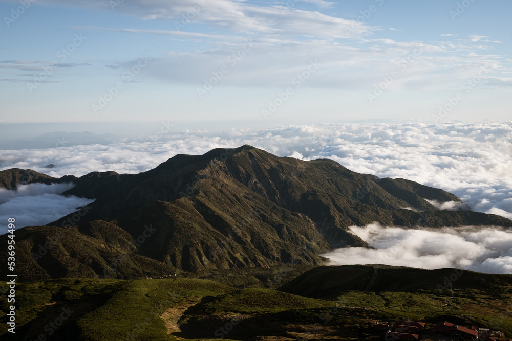 Fototapeta premium 美しい山の風景