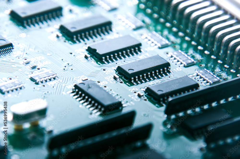 プリント基板と半導体などの電子部品