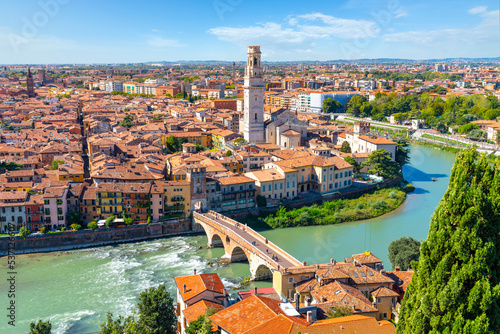 Schilderij op canvas View of the historic center of the city of Verona, Italy and the Ponte Pietra bridge and river Adige from the hillside fortress of Castel San Pietro