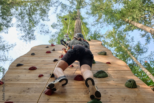 escalade dans les arbres photo