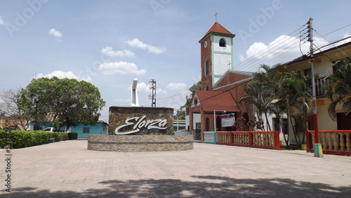Billede på lærred Plaza Elorza y iglesia católica Elorza Municipio Rómulo Gallegos Apure Venezuela