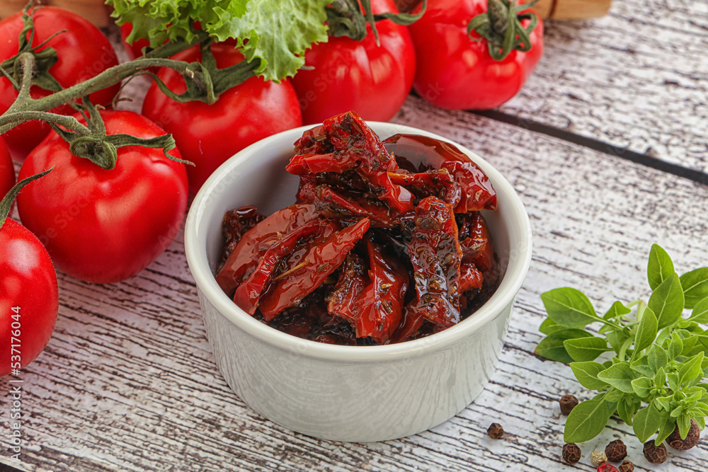 Sun dried tomato with olive oil Sun dried tomato with olive oil