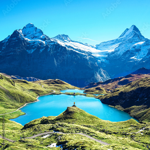 Alpensee in Herzform © Jenny Sturm