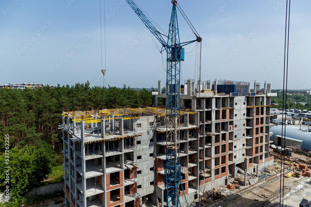 Construction of monolithic multi-storey buildings Construction of monolithic multi-storey buildings
