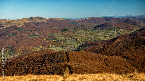 Fototapeta Naklejka Na Ścianę i Meble -  Bieszczady National Park, Poland. Colorful autumn mountain landscape.