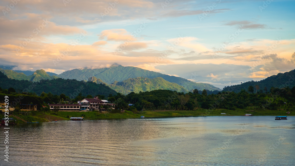 Obraz premium Landscape at Wooden Mon Bridge, Sangkhlaburi, Kanchanaburi province, Thailand.