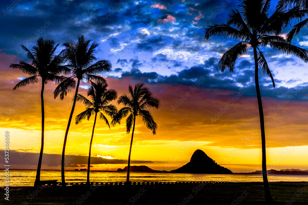 Beautiful Sunrise a Kualoa Beach Park in Kaaawa, Oahu, Hawaii