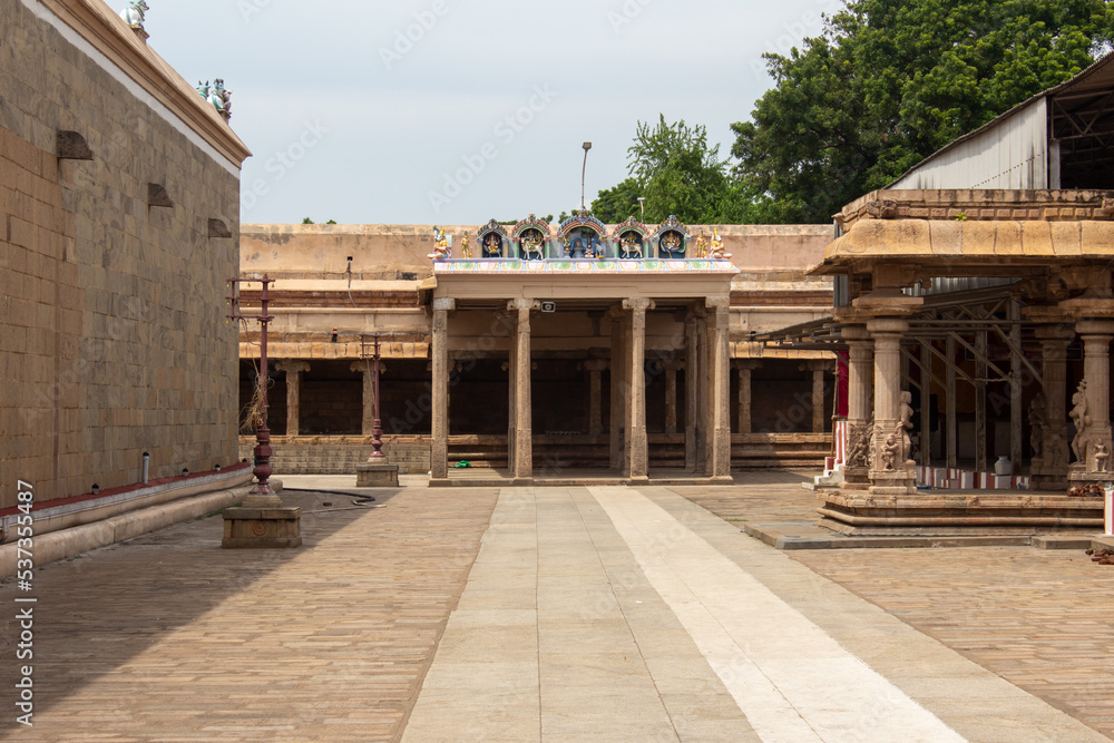View of the temple corridor and outer complex of Jambukeswarar Temple, Thiruvanaikaval which represent element of water. 