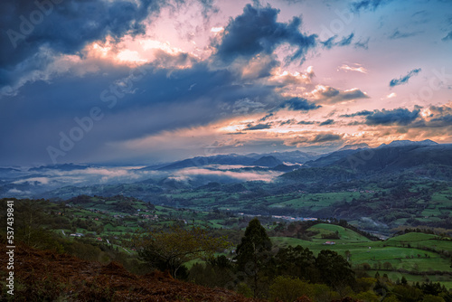 Amanecer en el Monte Cayón © LuisManuel