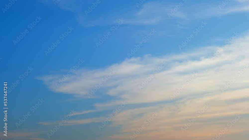 4K sky time lapse, Beautiful background, sky timelapse of horizon, Blue sky with clouds and sun. winter sky
4K sky time lapse, Beautiful background, sky timelapse of horizon, Blue sky with clouds and sun. winter sky